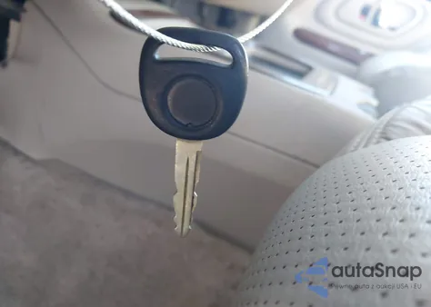 2000 Cadillac Escalade Standard z USA, uszkodzony, nr VIN 1GYEK63R1YR203185